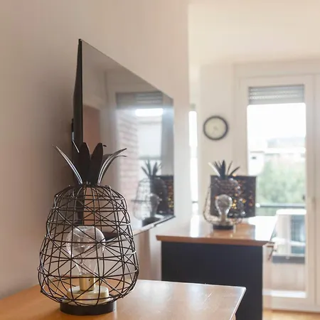 Apartma Antony Apartment *